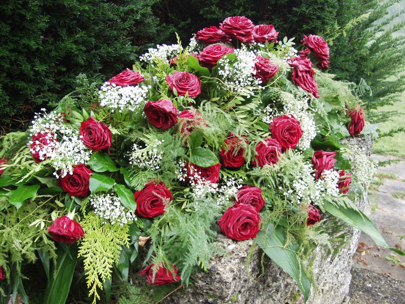 funeraire-ROQUEBRUNE CAP MARTIN-min_roses-61203